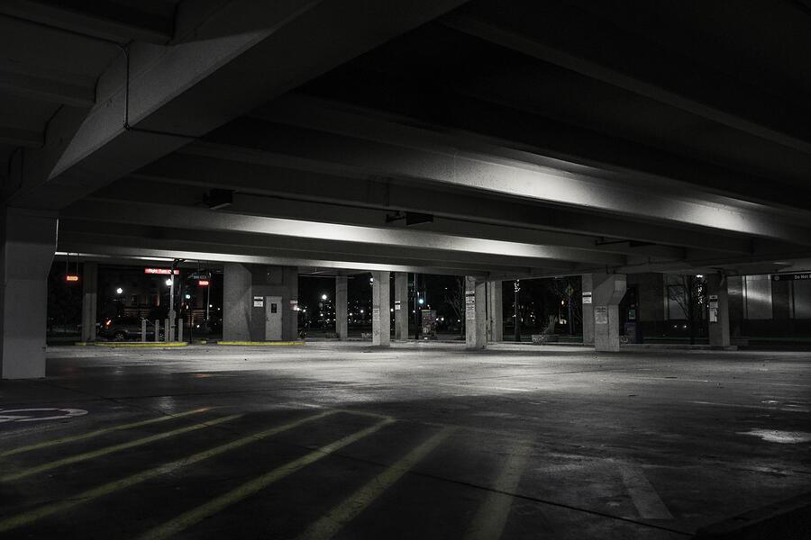 Columns along an empty parking level